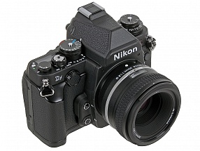 Фотоаппарат Nikon Df Black KIT <AF-S 50mm F1.8G, 16.1Mp, 3.2", ISO102400> 