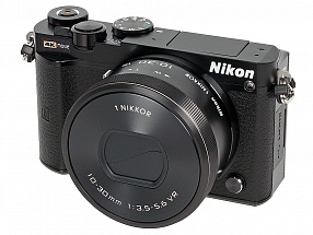 Фотоаппарат Nikon 1 J5 Black+ 10-30 PD Zoom <23Mp, 3", 1080P, WiFi> (сменная оптика)
