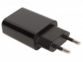 Универсальное зарядное устройство Jet.A от сети 220В UC-Z21 черный, с поддержкой быстрой зарядки QC 3.0 (1 USB-порт, до 3.0А)