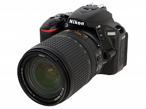 Фотоаппарат Nikon D5600 Black KIT  18-140 AF-S VR 24.1Mp, 3.2" WiFi, GPS  